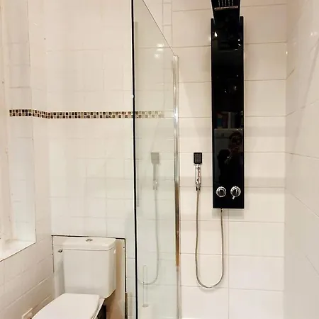 Appartement Maison 8p 4ch Et Jardin 15 Mn A Pieds De La *