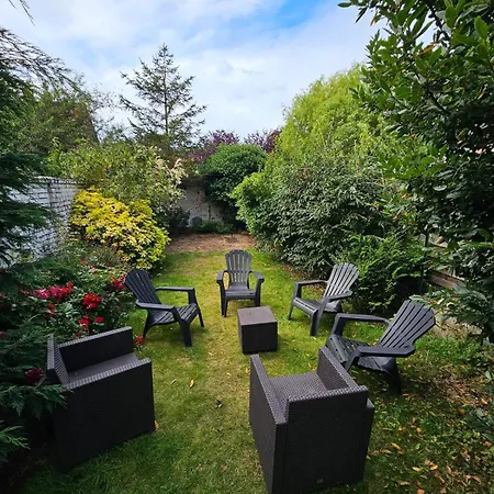 Maison 8p 4ch Et Jardin 15 Mn A Pieds De La *